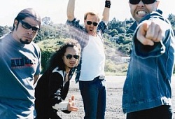 metallica_b.jpg