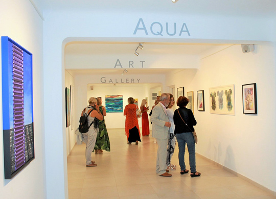 Με επιτυχία εγκαινιάστηκε η έκθεση «Think Of Me» στην Aqua Gallery