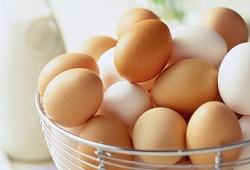 Ποια η διαφορά ανάμεσα στα άσπρα και τα καφέ αυγά;