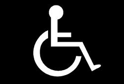 Έκοψαν τα δωρεάν εισιτήρια στα άτομα με αναπηρία