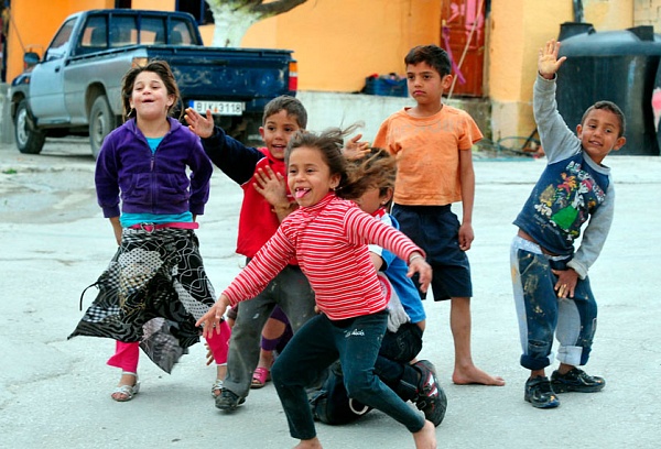 Γιατί τα παιδιά των Ρομά δεν πηγαίνουν σχολείο