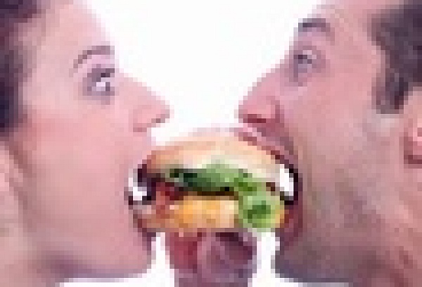 couple_eat_7833456s.jpg