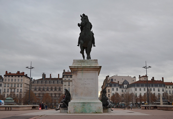 Άγαλμα Λουδοβίκου 14ου στην πλατεία Bellecour